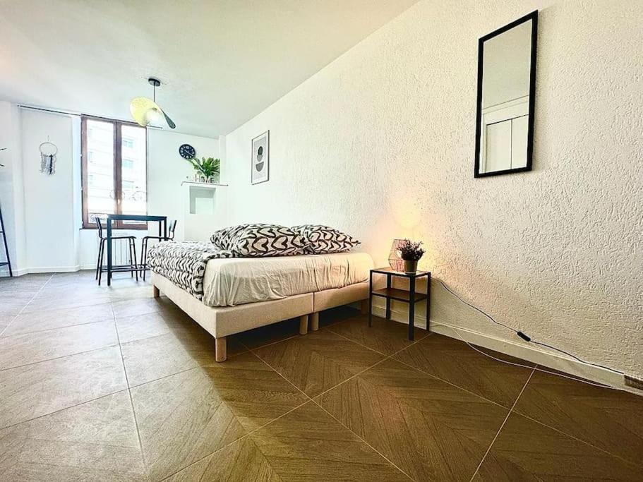 Appartement Tres Grand A Deux Pas De La Place De Jaude Puits Artesien Clermont-Ferrand